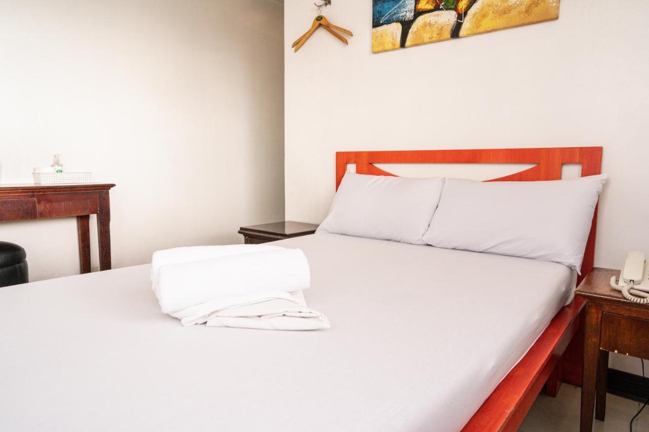 Getz Hotel Manilla Buitenkant foto